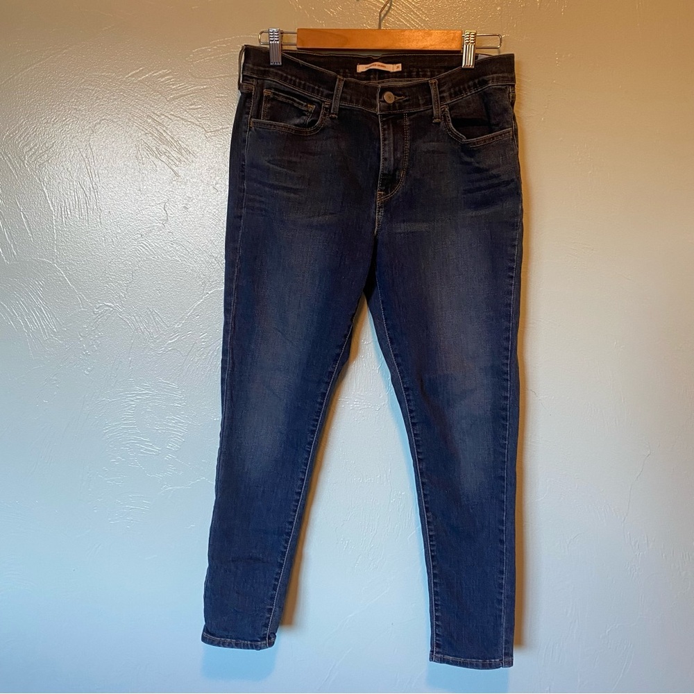 Levi Super Skinny Jeans Size 31